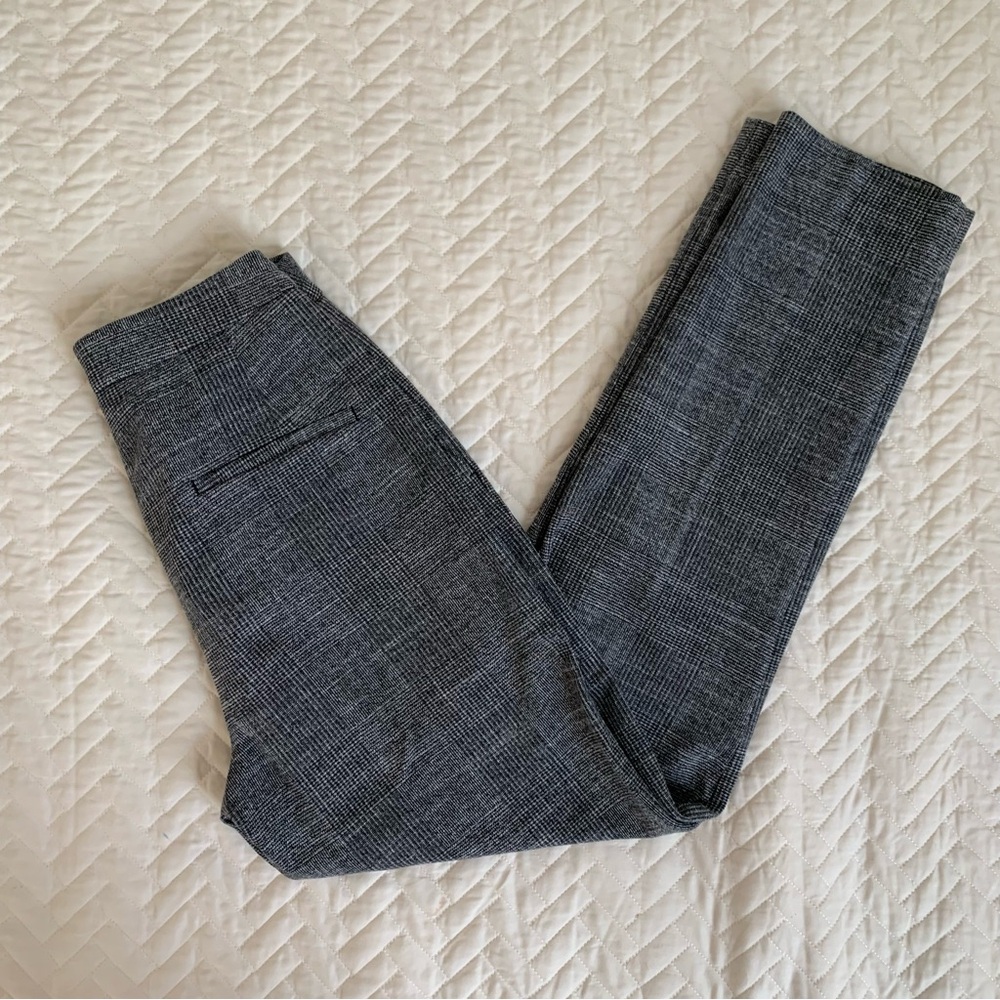Ankle slacks - Picture 2 of 3